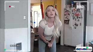 Teen gives masturbation show on nannycam