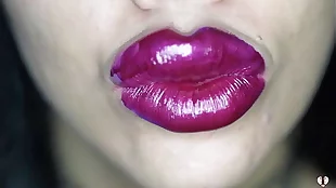Extreme Bimbo Lips Cock Sucking